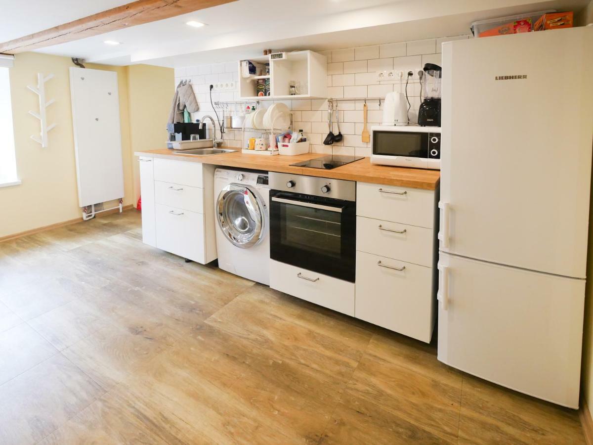 Low Ceiling Apartment Рига Екстер'єр фото